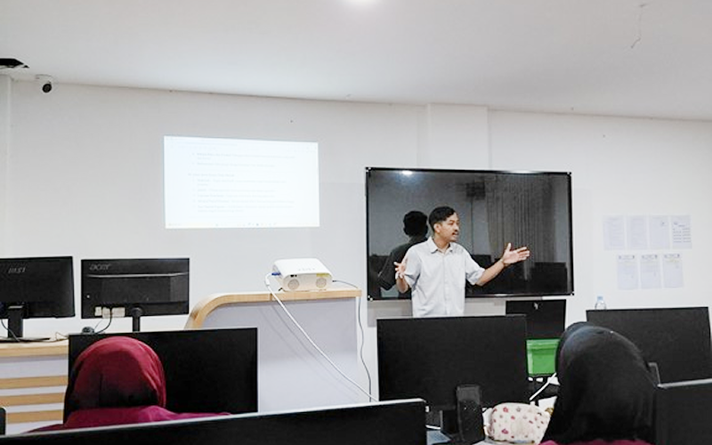 Pelatihan Karya Tulis Ilmiah “Satu Pena Seribu Karya” oleh HMPS BKI